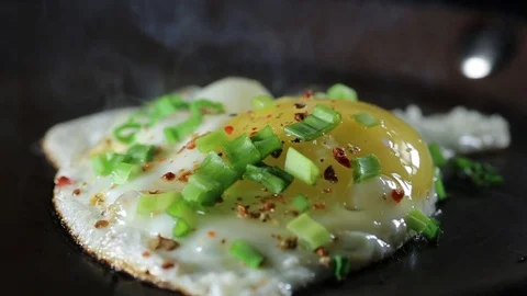 Fried eggs Stock Footage 101442934