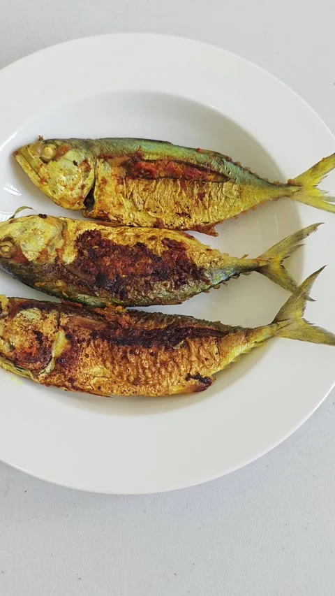 Fried fish Видео 330759240