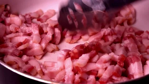 Fried hot bacon in pan. Suitable for home cooking content, recipe videos. 스톡 동영상 334643478