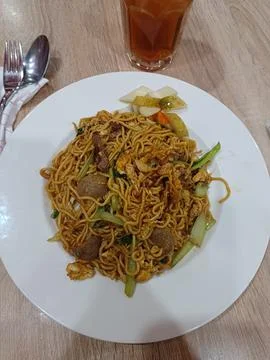Fried noodles Stock Photos