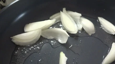 Fried onion Vídeos de archivo 31822336