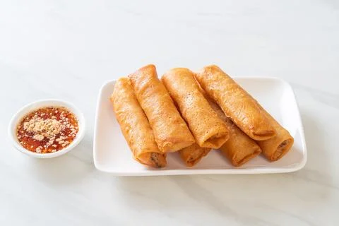 Fried spring roll with sauce Fotos Stock