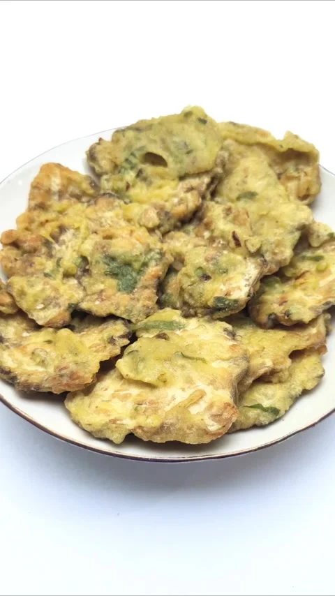 Fried Tempeh on The Plate Stock Footage 280372017