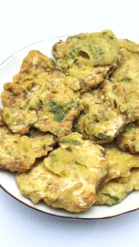 Fried Tempeh on The Plate Stock-Footage 280372043