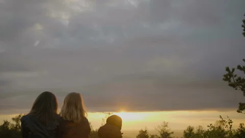 Friends are looking on the sunset Video stock 91188568