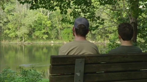 Friends on a Bench Video stock 141095502