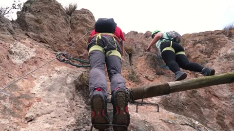 Friends do a Via Ferrata mountain climbing in Cartagena Video stock 242084607