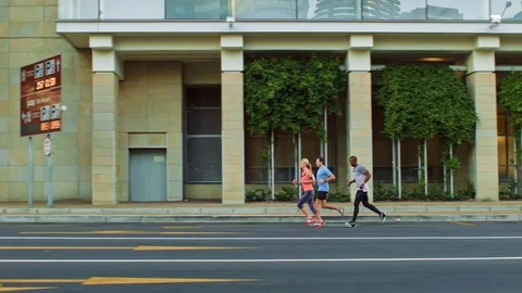 Friends exercising together Video stock 71624732