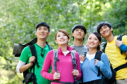 Friends On A Hike Stock-Fotos