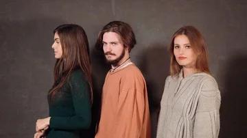 Friends Show Thumbs up Stock-Footage 85907857