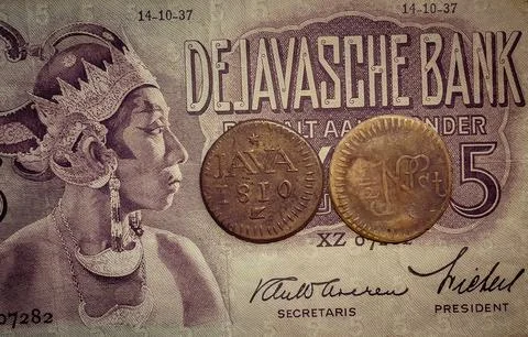 Front and back view of the 1/2 stuiver java-louis napoleon coin. 스톡 사진