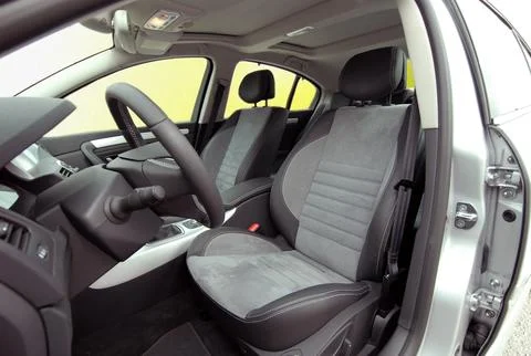 Front car seats Фото