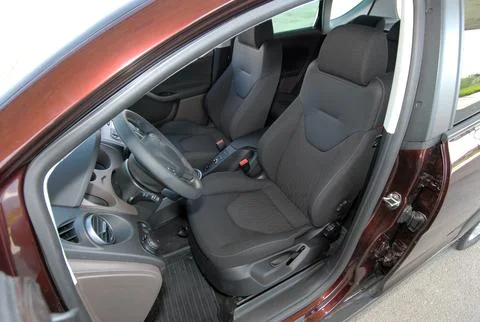 Front car seats Фото