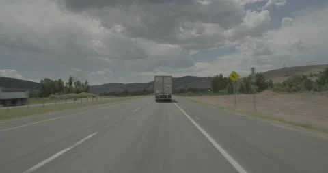 Front driving plate - I-80 at Mile 158, Evanston Vídeo Stock 285194786