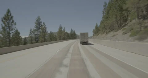 Front driving plate - I-80 at Vista Point, Truckee Stockbeeldmateriaal 285360902