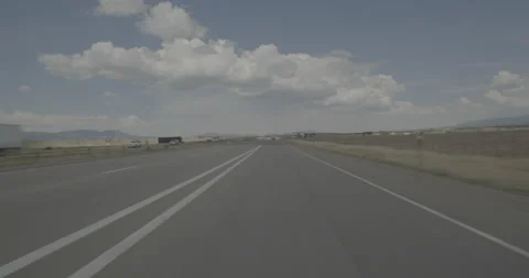 Front driving plate - North Main Street at I-15 Beaver Vídeo Stock 288490493