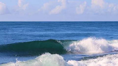 In front of the eyes, the continuous rolling waves, 4K Stock Footage 258719449