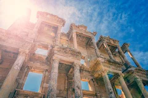 The front facade and courtyard of the Library of Celsus at Ephesus is an anci Foto stock