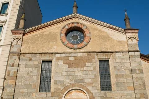 Front facade and rose window of Chiesa di Santa Maria degli Angeli in Lugan.. Fotos Stock