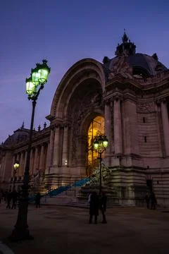Front facade of an impressive architectural style building in Paris Stock Photos