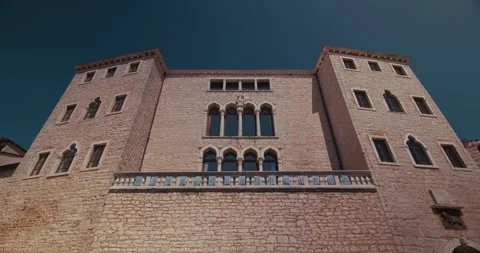 Front facade of Soardo-Bembo Castle at Square Tomaso Bembo Stock-Footage 333991318