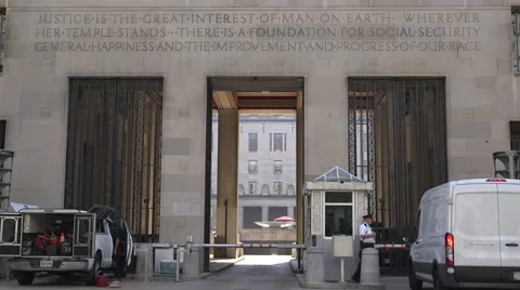 Front Gate of Department of Justice Vídeos de archivo 64954575