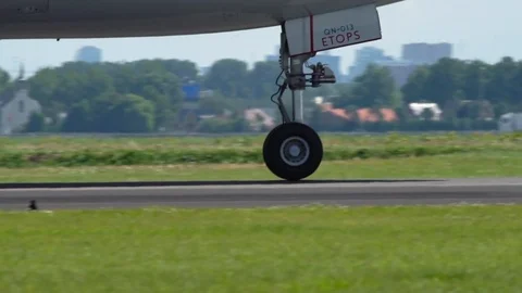 Front landing gear close up Stock Footage 115272479