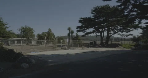 Front left driving plate - Exotic Gardens Road at end of the road, San Simeon Vídeo Stock 294914559