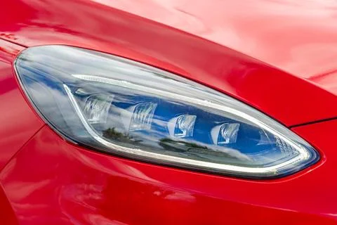 Front light of a red car Stock-Fotos