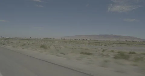 Front right driving plate - Front Street at I-80, Battle Mountain Vídeos de archivo 285315463