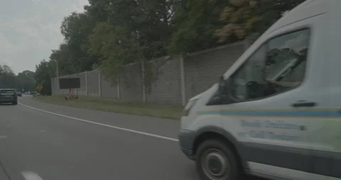 Front right driving plate - Highway 286 at Rugby Road, Greenbriar Vídeo Stock 284876735