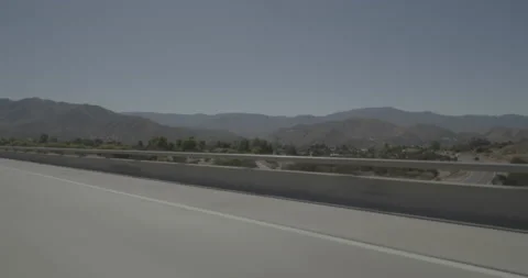 Front right driving plate - Highway 14 at Santiago Road, Palmdale Vídeo Stock 293689254