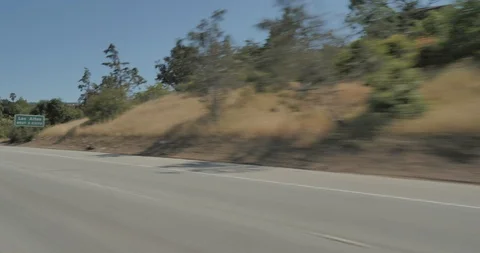Front right driving plate - Hwy 280 at Concepcion Road, Los Altos 스톡 동영상 113841677
