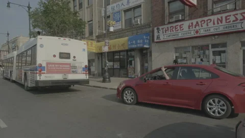 Front right driving plate - West Cermak Road at South Wentworth Avenue, Chicago 스톡 동영상 254657271