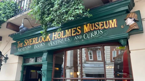 Front of Sherlock Holmes museum on Baker Street on a sunny day of summer Stock Footage 327128650