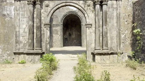 Front View of Ancient Vasai Fort Entrance Mumbai India Historic Architecture Vídeos de archivo 335781124