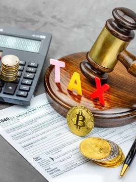 Front view of Bitcoin cryptocurrency physical coin Stock Photos