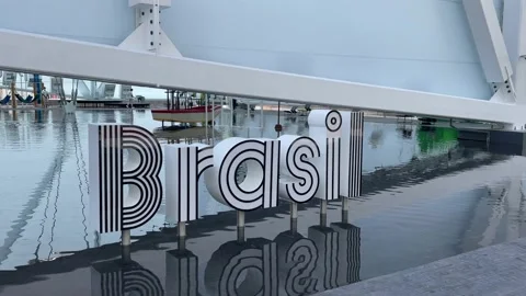 Front view of the Brasil pavilion at Expo 2020 Stock-Footage 163090928