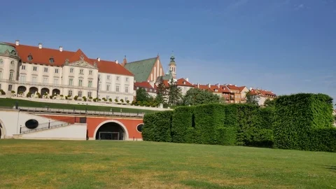Front view of Castle in Warsaw.  Видео 76915979