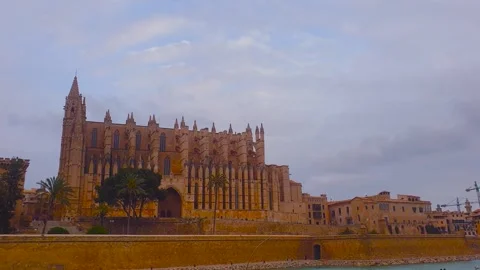 Front view of the Cathedral-Basílica de Santa María de Mallorca Stock Footage 249807570