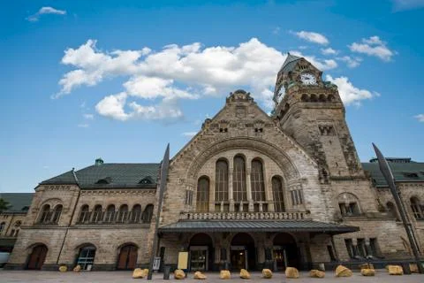 Front view of the central train station of Metz Stock-Fotos