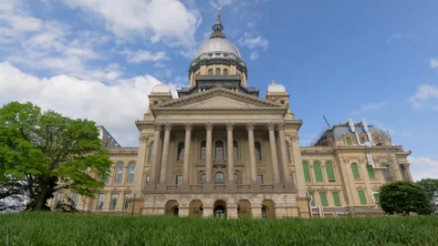Front View of the Illinois State Capitol Building and Grounds Stock Footage 282594957