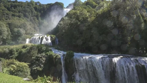Front view of the Marmore waterfalls Video stock 252763287