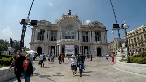 Front view of the Palace of Fine Arts. Video stock 114018115