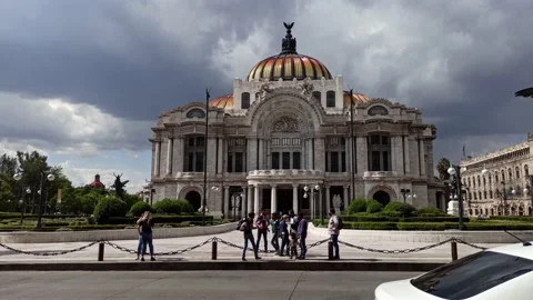 Front view of the Palace of Fine Arts Stock Footage 144457590