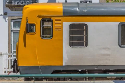 Front view of a regional train, typical of the Portuguese train network Stock-Fotos