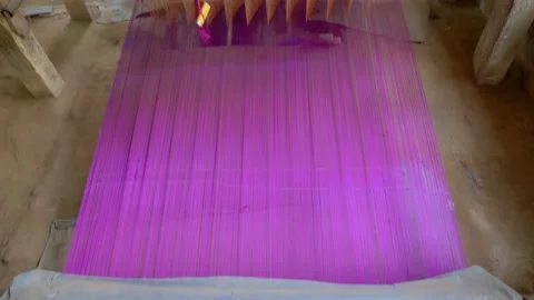 Front view of Saree weaver Video stock 135478313