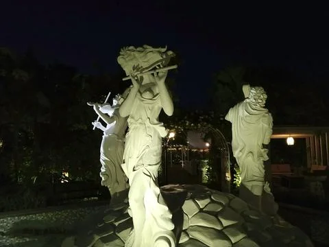 Front view statue Stockfoto's