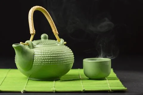 Front view still life hot water composition Photos