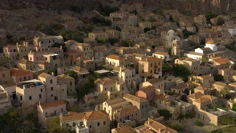 Front view of town in Greece Video stock 129513051